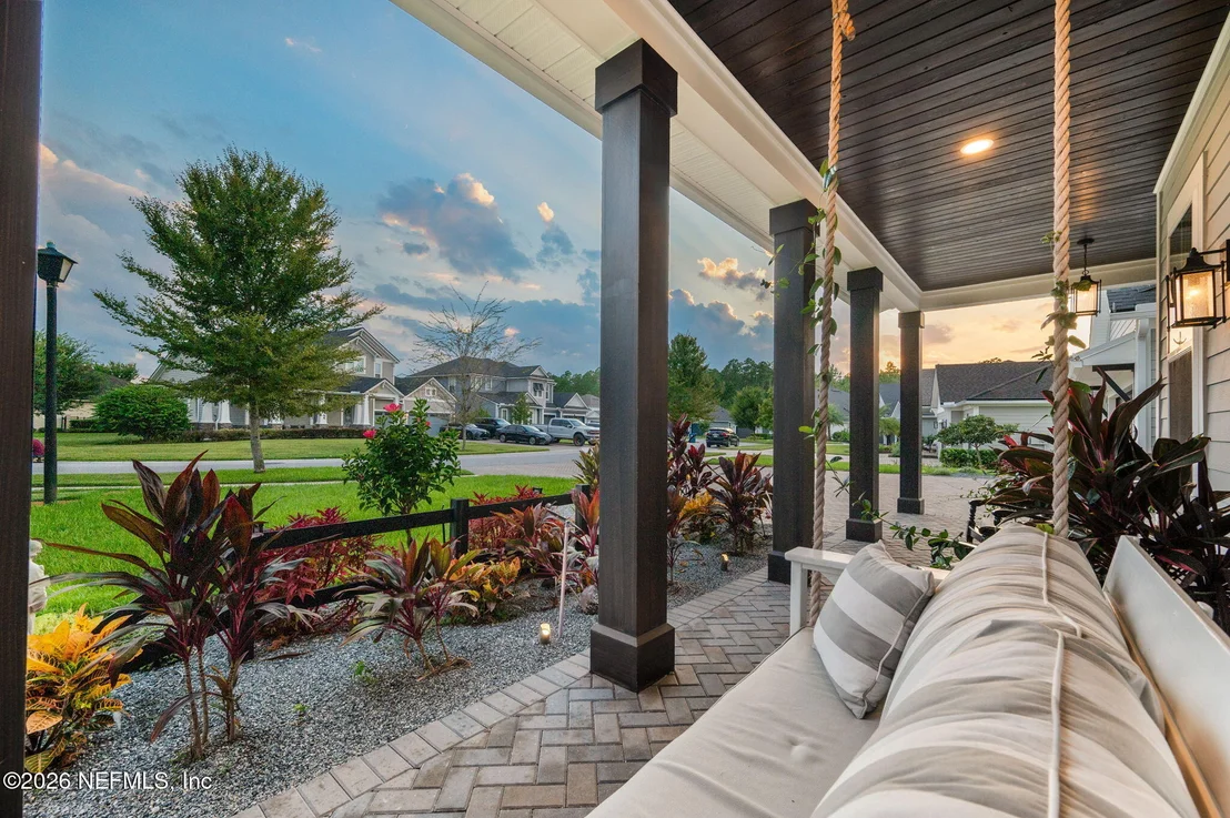Photo of 681 GLENNEYRE Circle