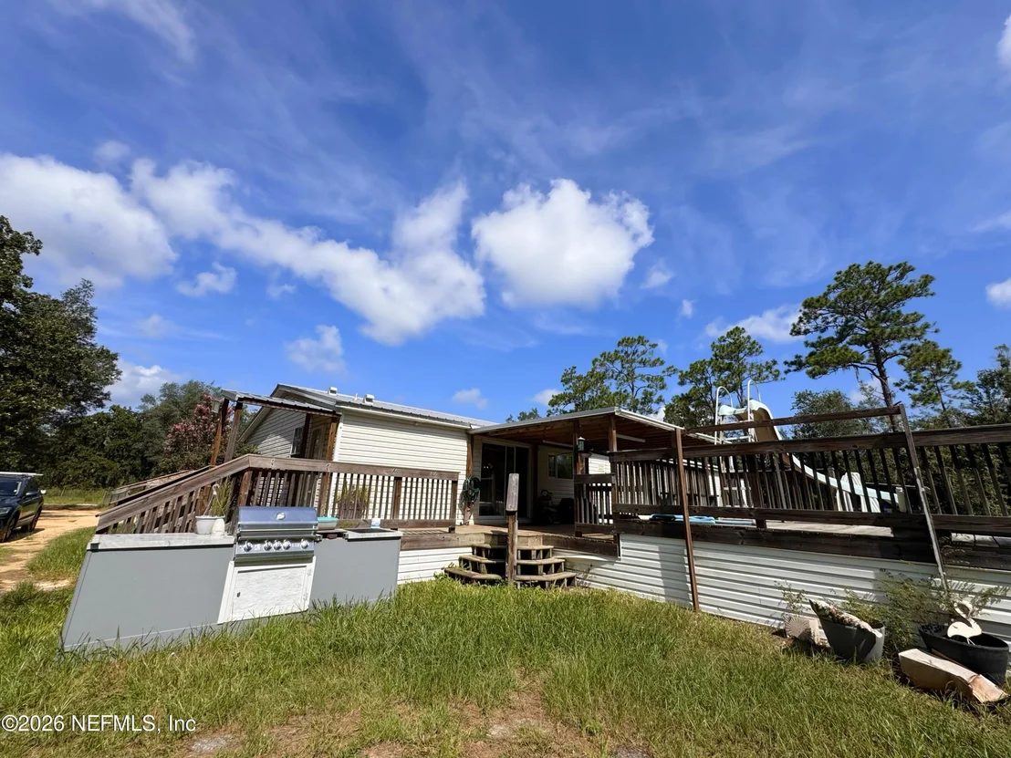 Photo of 116 EARL Avenue