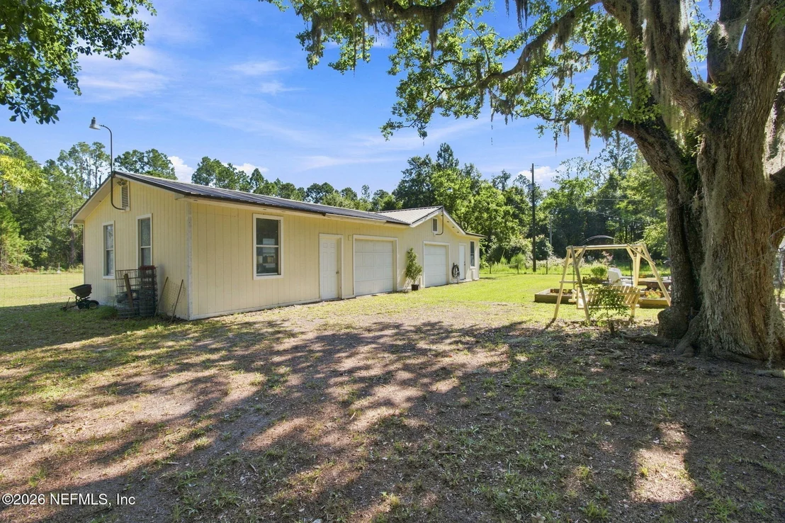 Photo of 33485 MEADOWS Lane