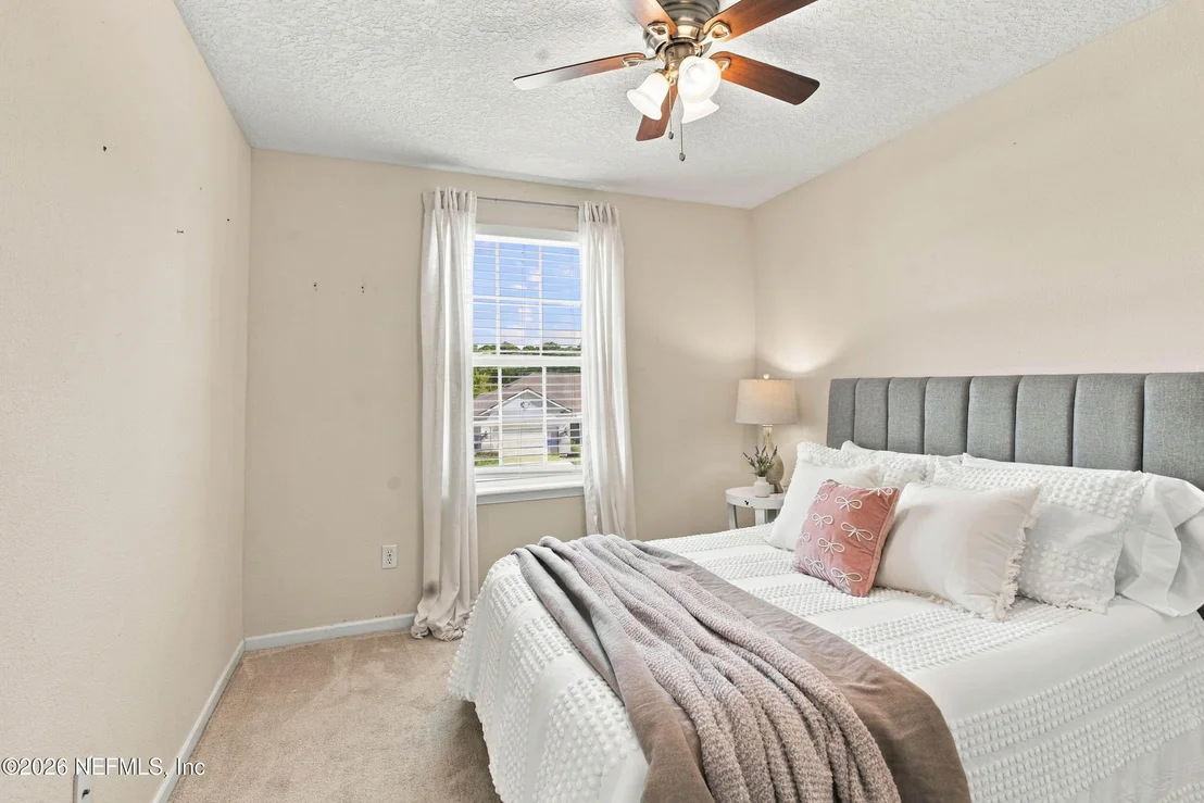 Photo of 219 DEERFIELD GLEN Drive