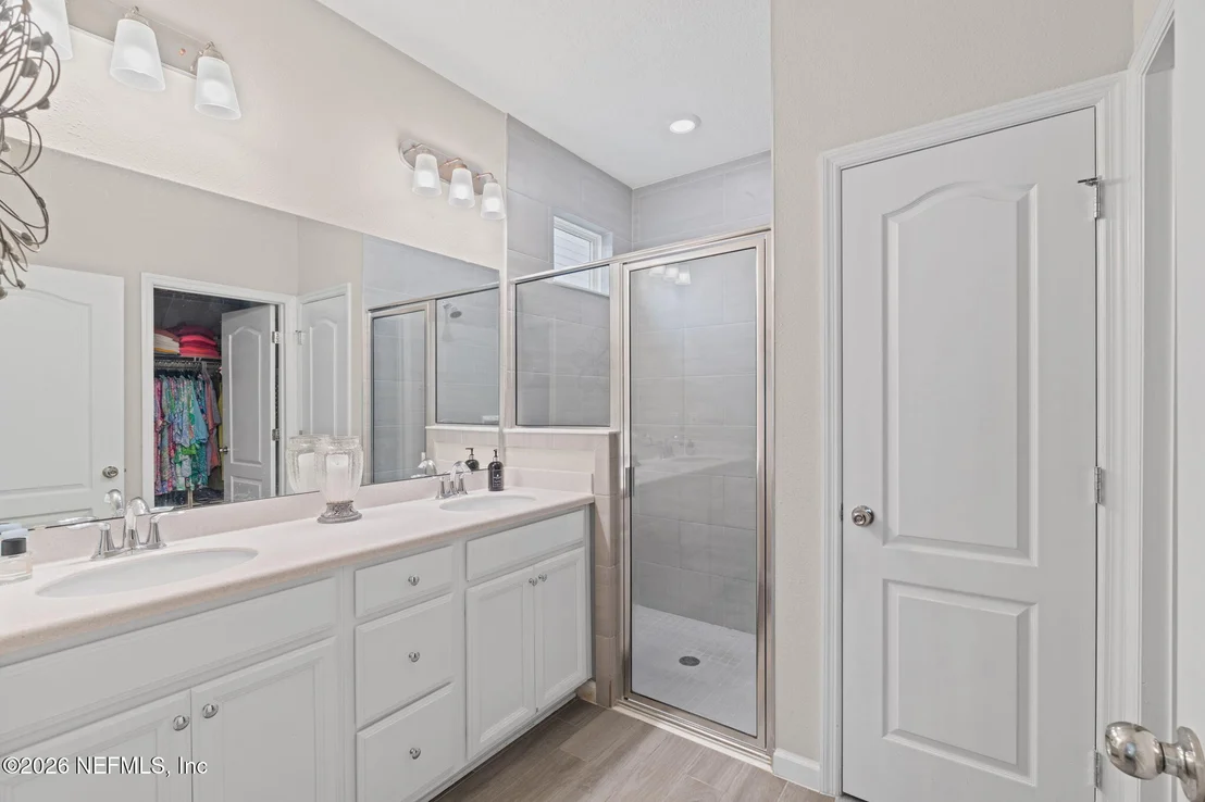 Photo of 39 CRYSTAL CREST Lane