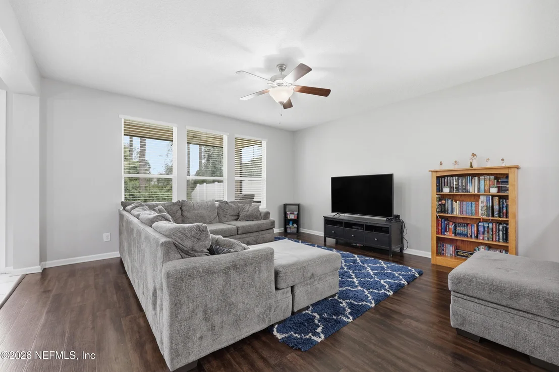 Photo of 732 BRIAR VIEW Drive
