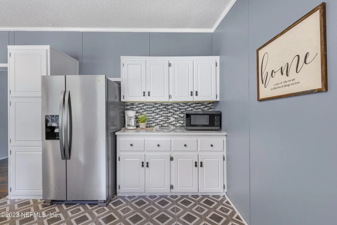 Photo of 44474 PINEBREEZE Circle
