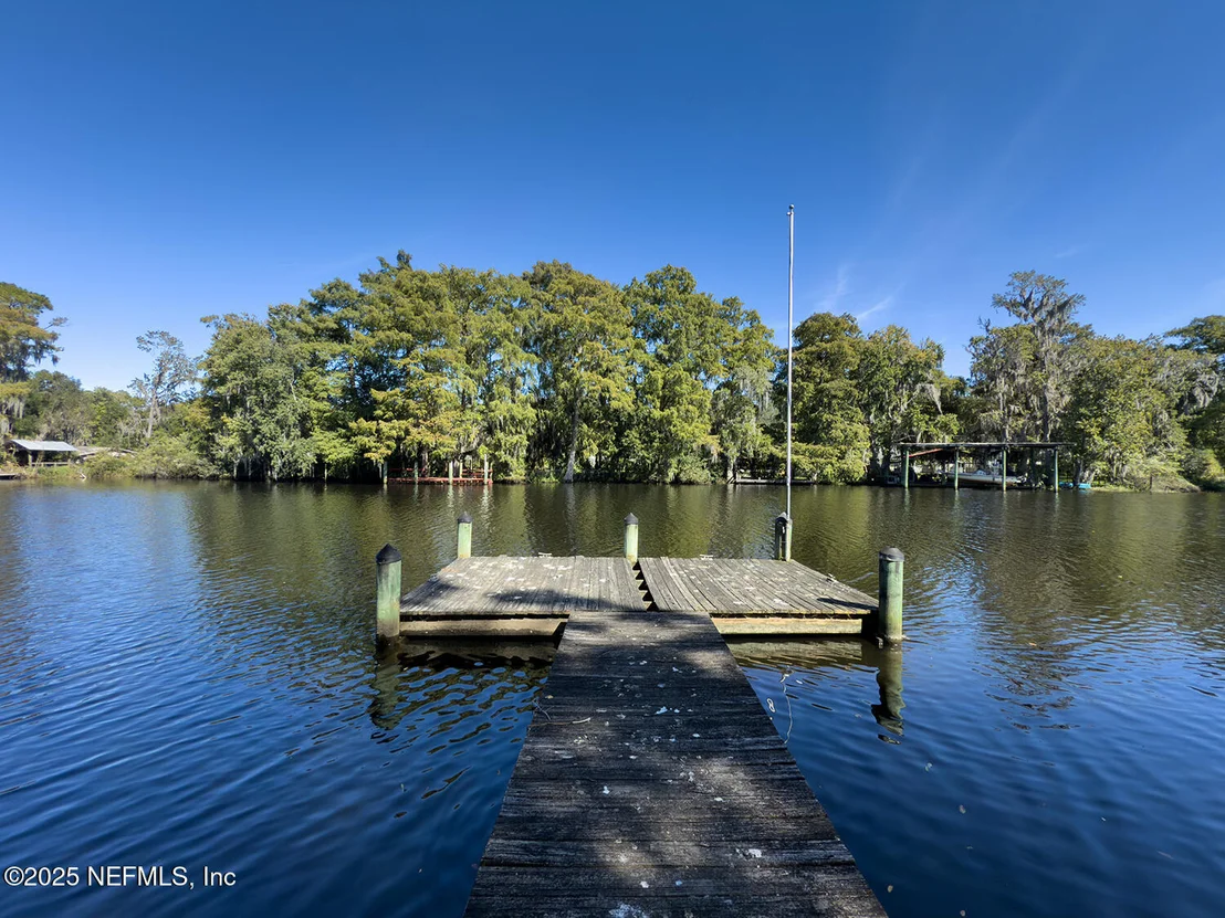 Photo of 5527 HYDE PARK Circle