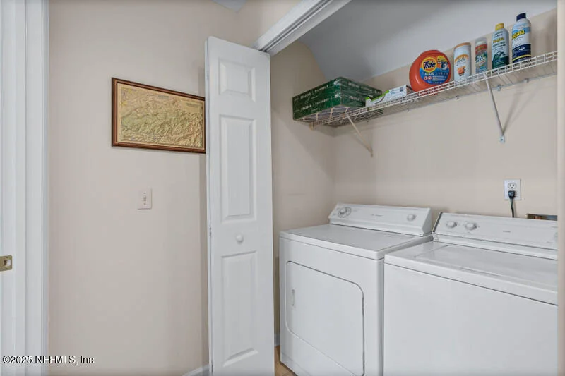 Photo of 972 BECKINGHAM Drive