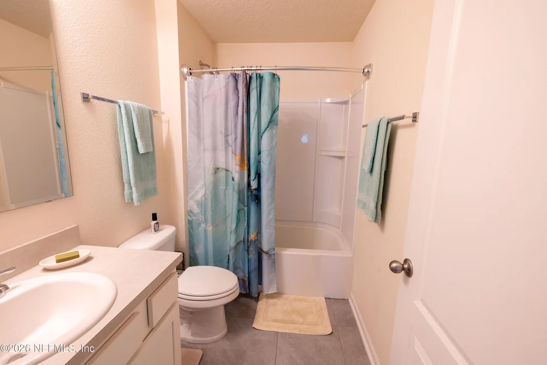 Photo of 68 OAKLEAF Way