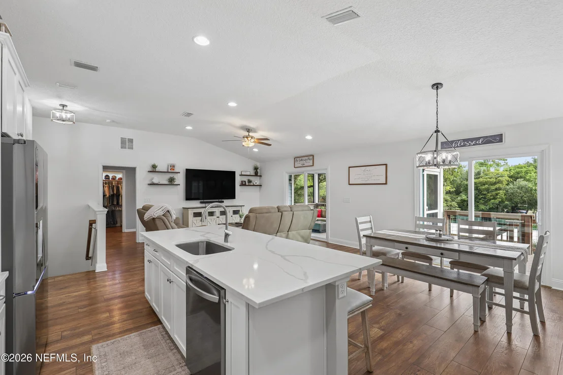 Photo of 4110 SCENIC Drive