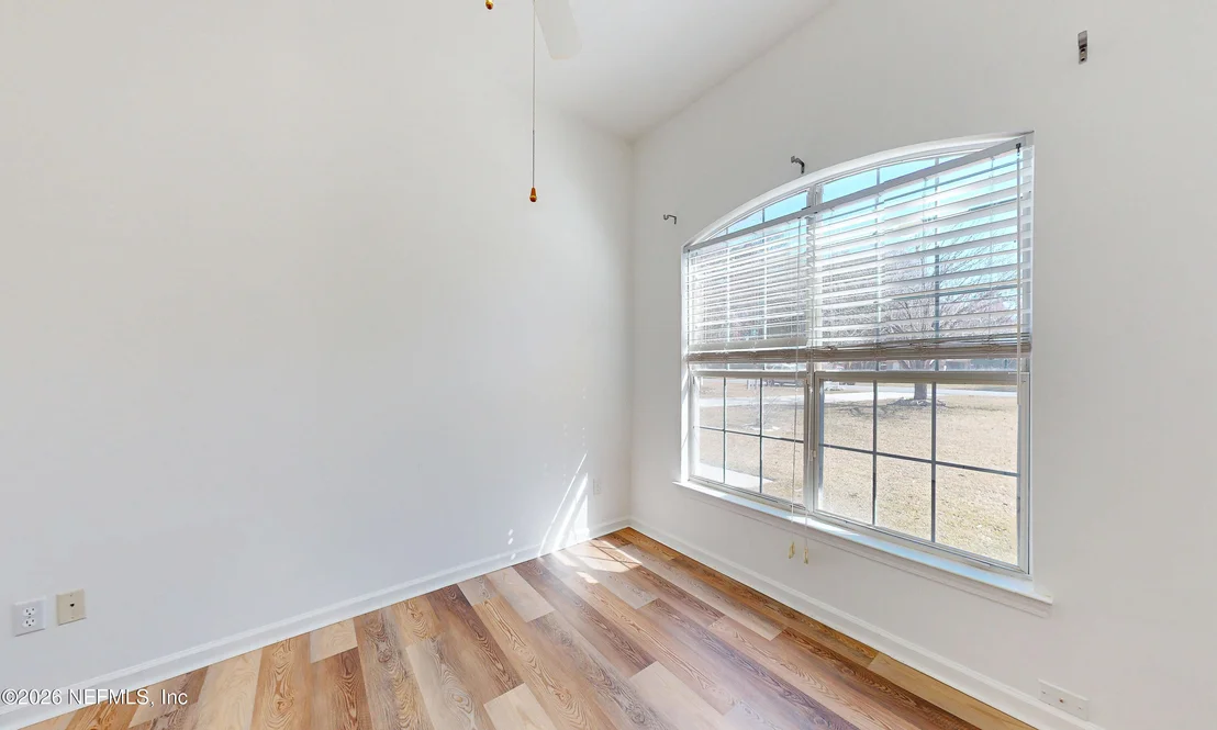 Photo of 55592 DEER RUN Road SE