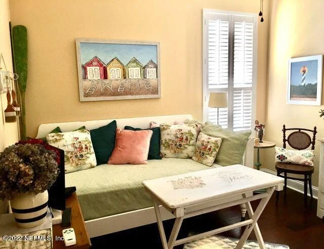 Photo of 212 S BELLAGIO Drive