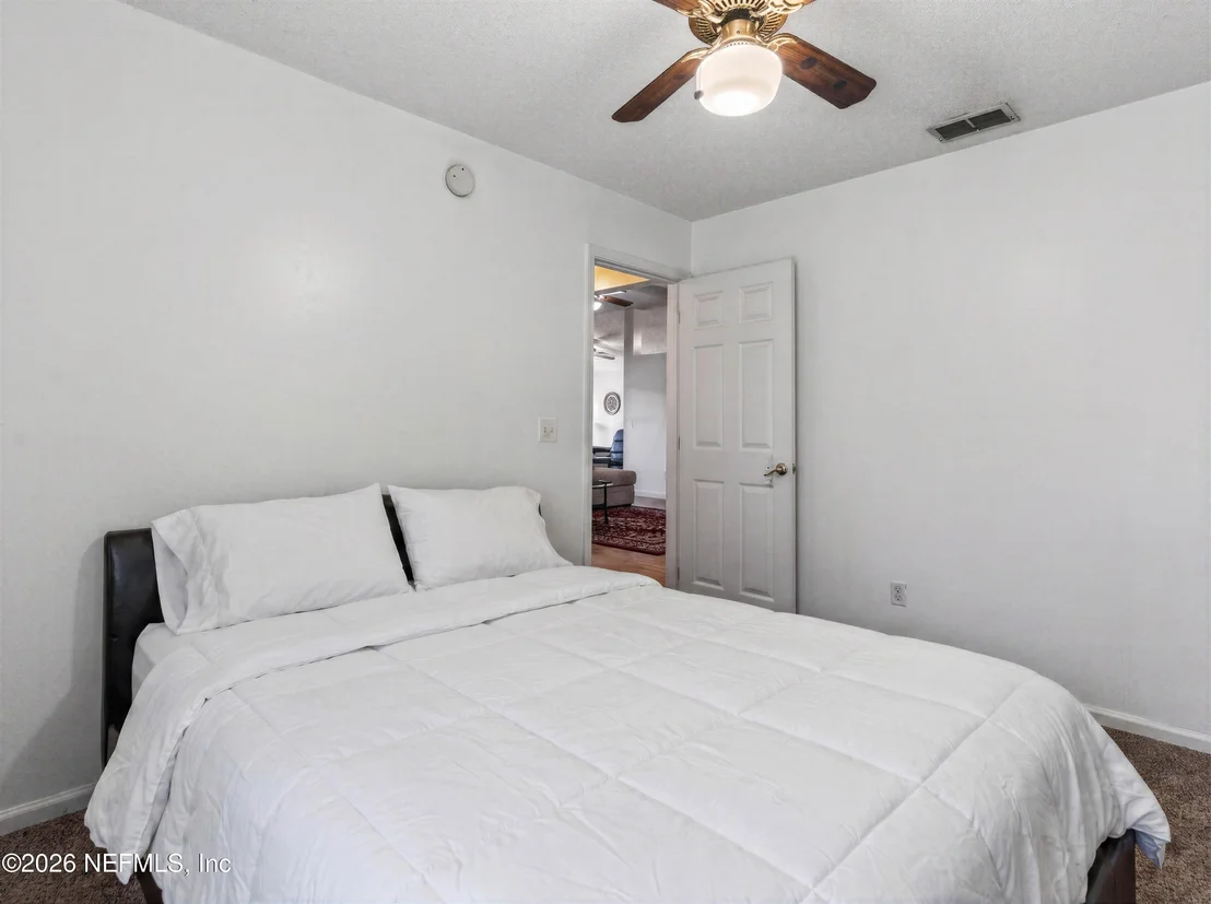 Photo of 1641 SPRING OAKS Lane
