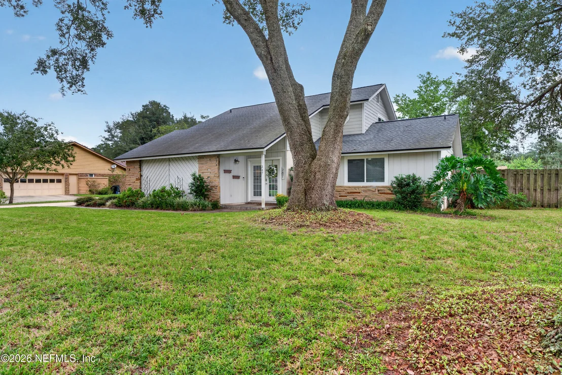 Photo of 287 GLENEAGLES Drive