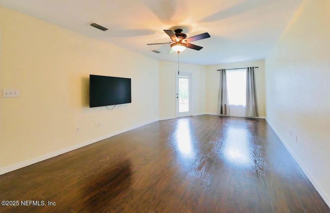 Photo of 12434 TROPIC Drive