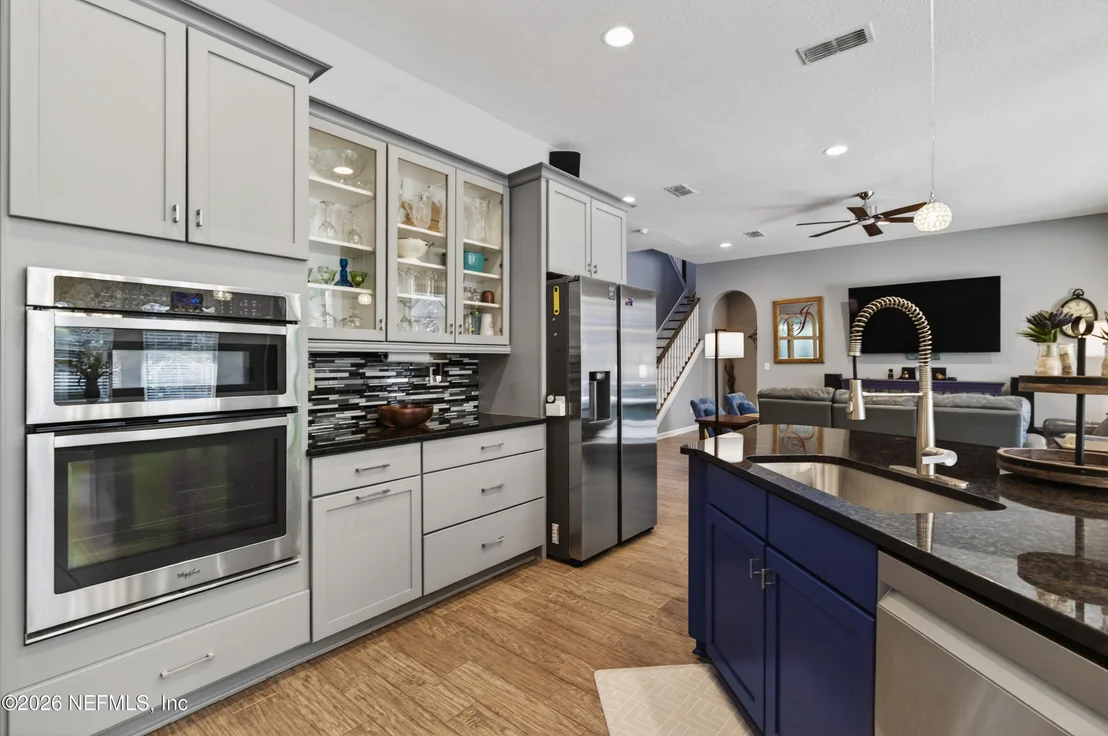 Photo of 127 EAGLE ROCK Drive