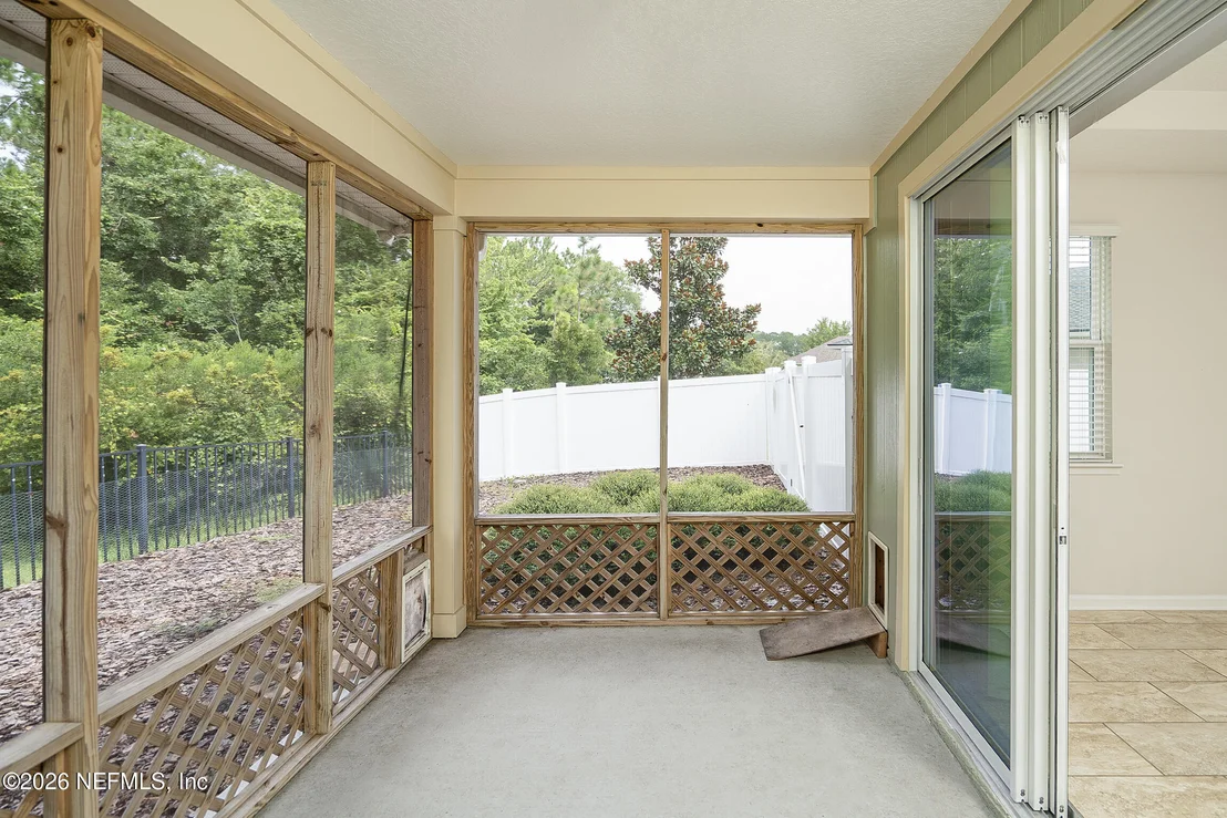 Photo of 132 MONROE Avenue