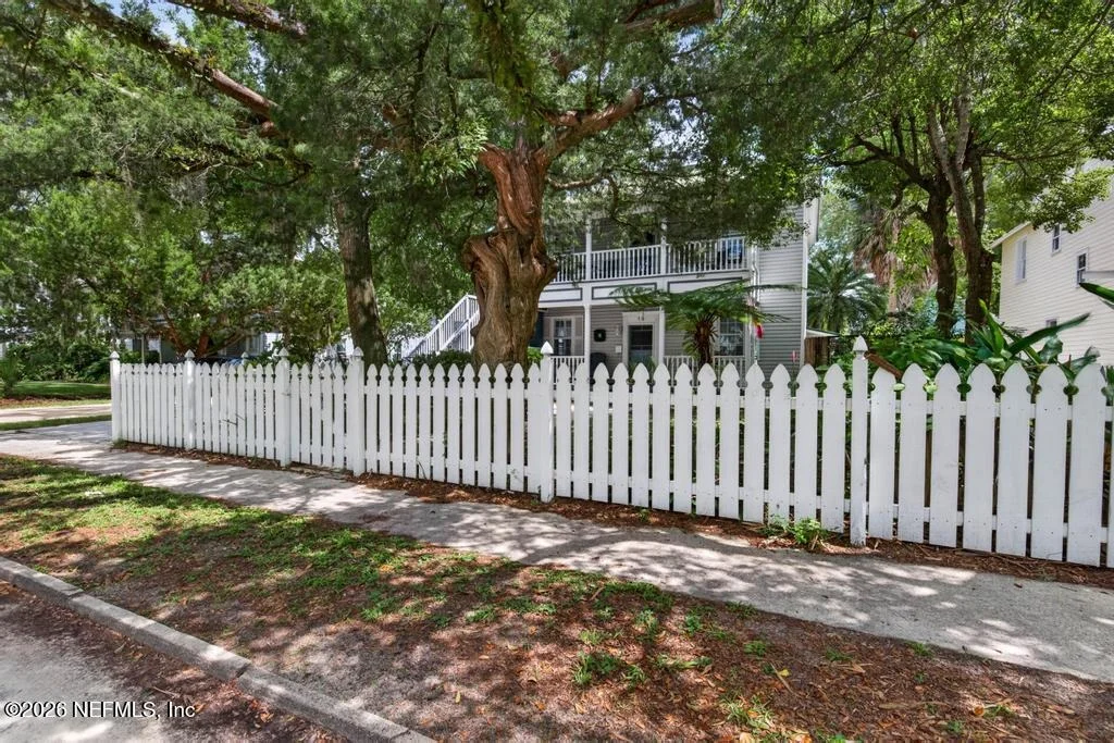 Photo of 13 ROHDE Avenue