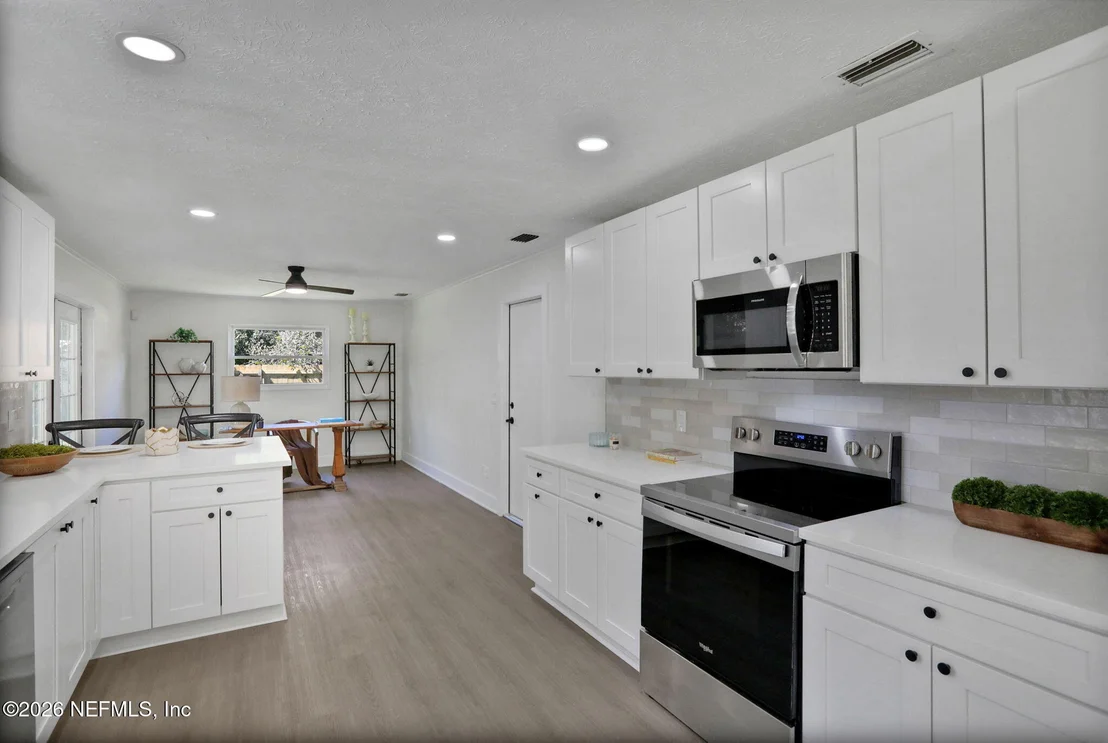 Photo of 1114 GROVE PARK Drive