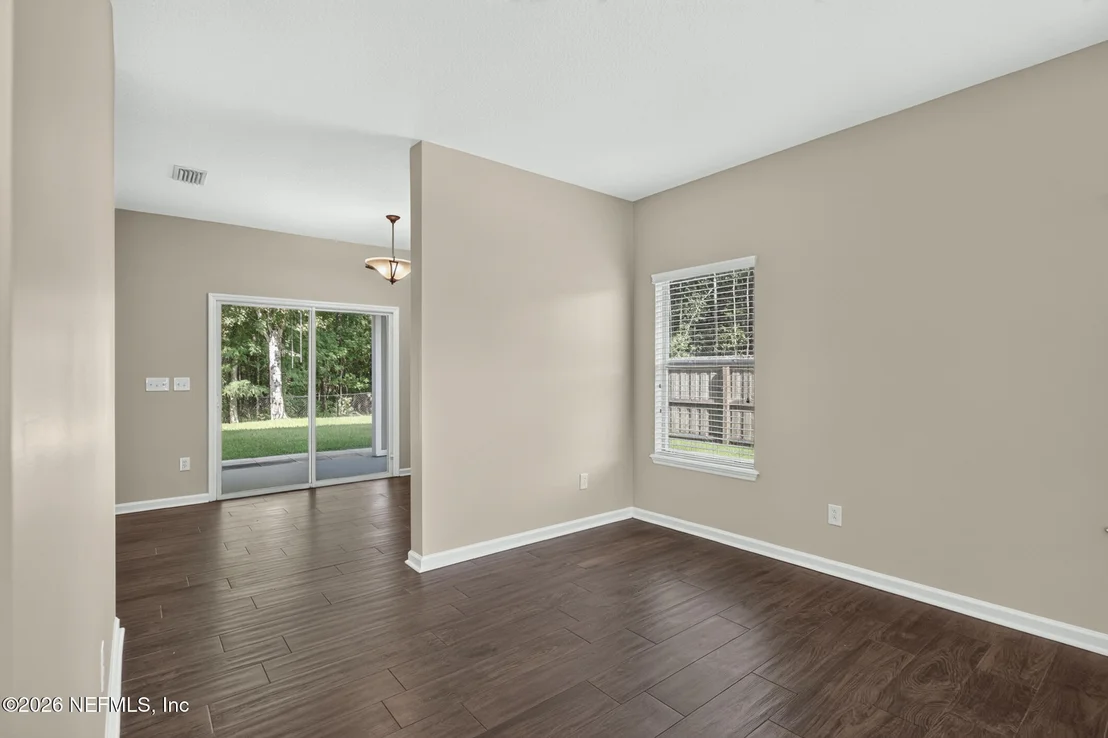 Photo of 1335 IVYHEDGE Avenue