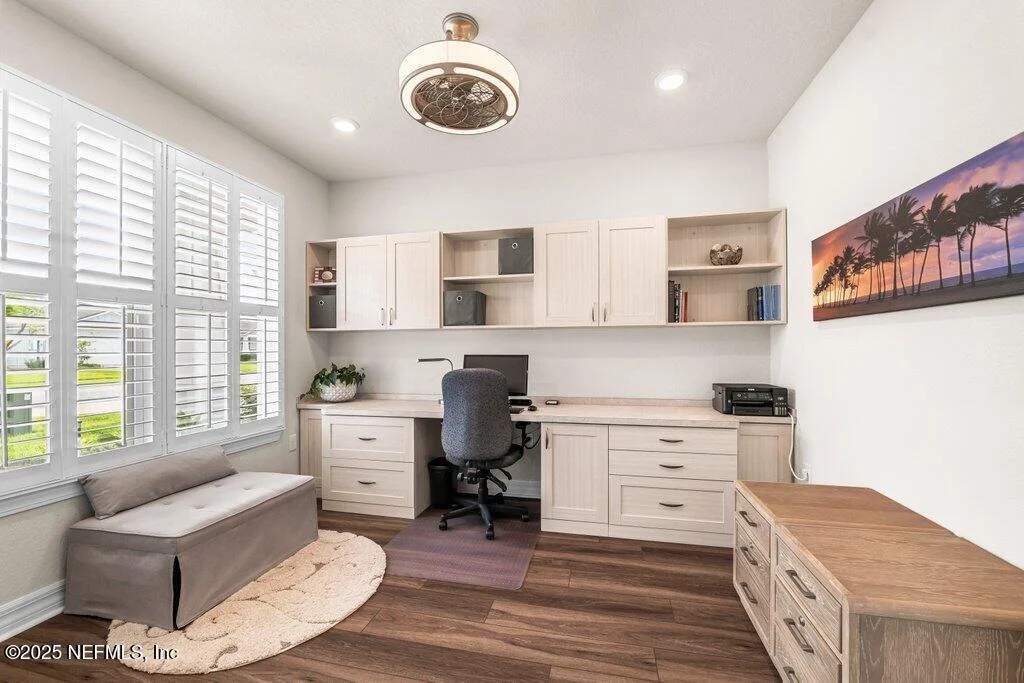 Photo of 11148 TOWN VIEW Drive