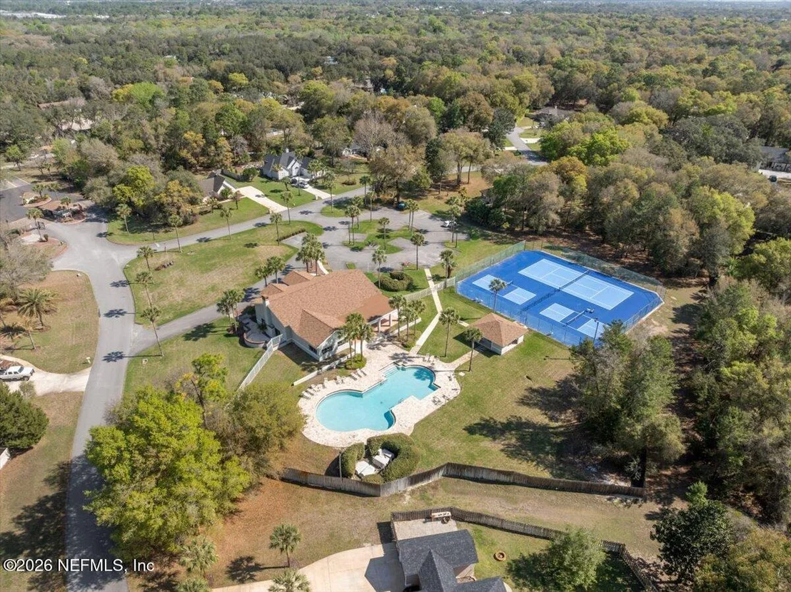 Photo of 735 CHARMWOOD Drive
