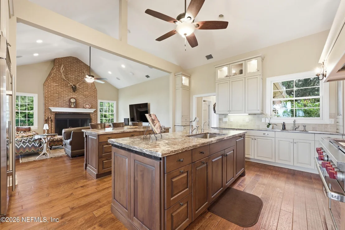 Photo of 13200 MANDARIN Road