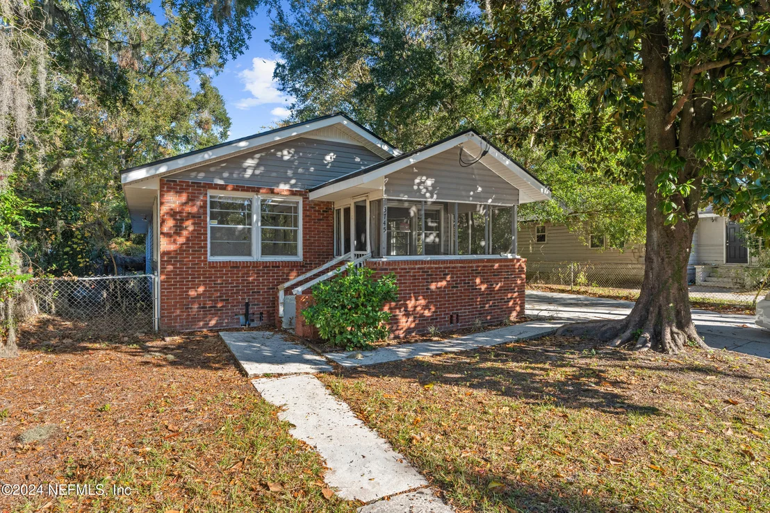 Photo of 3745 SOUTEL Drive