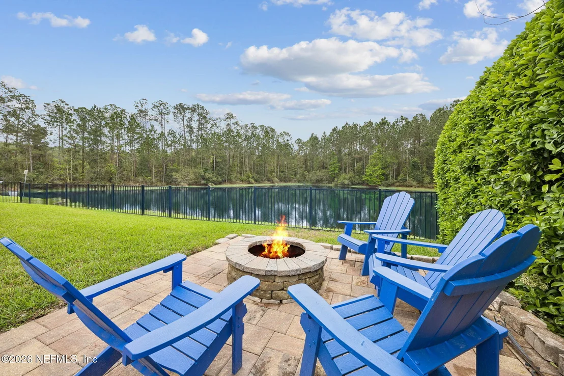 Photo of 1884 CROSS POINTE Way