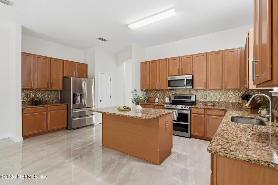 Photo of 951 CHURCHHILL Lane
