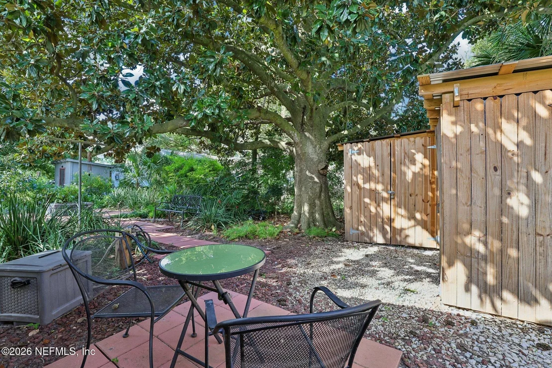 Photo of 2344 BAYVIEW Road