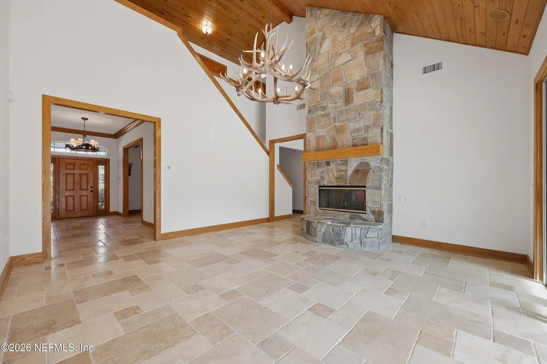 Photo of 418 TRIPLE CROWN Lane