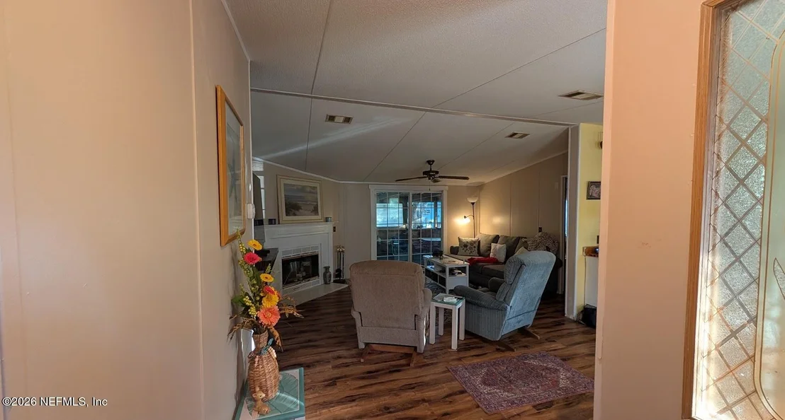 Photo of 105 ILLINOIS Drive
