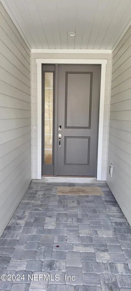 Photo of 497 HILLENDALE Circle