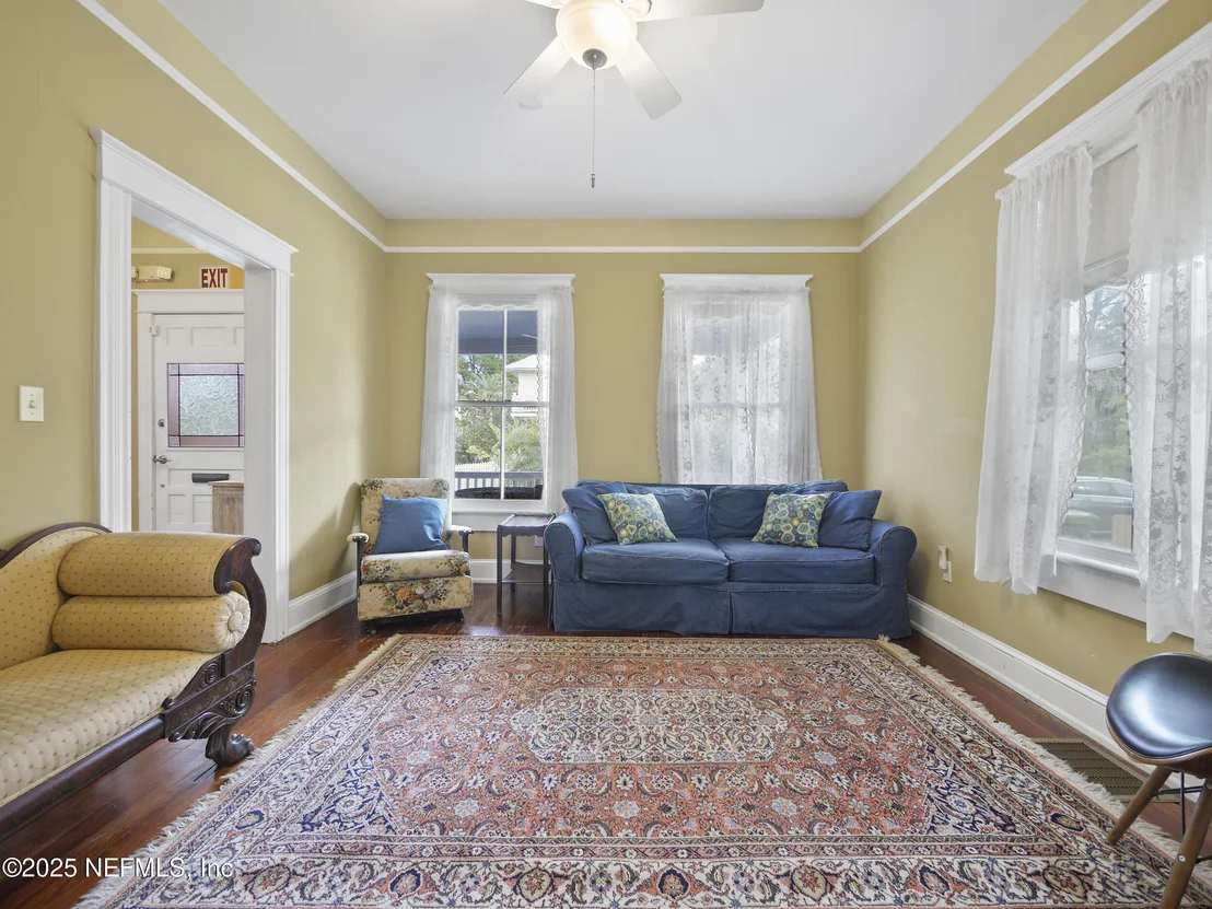 Photo of 66 WEEDEN Street