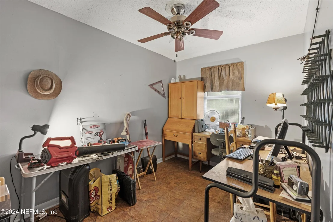 Photo of 1128 TAYLOR Road