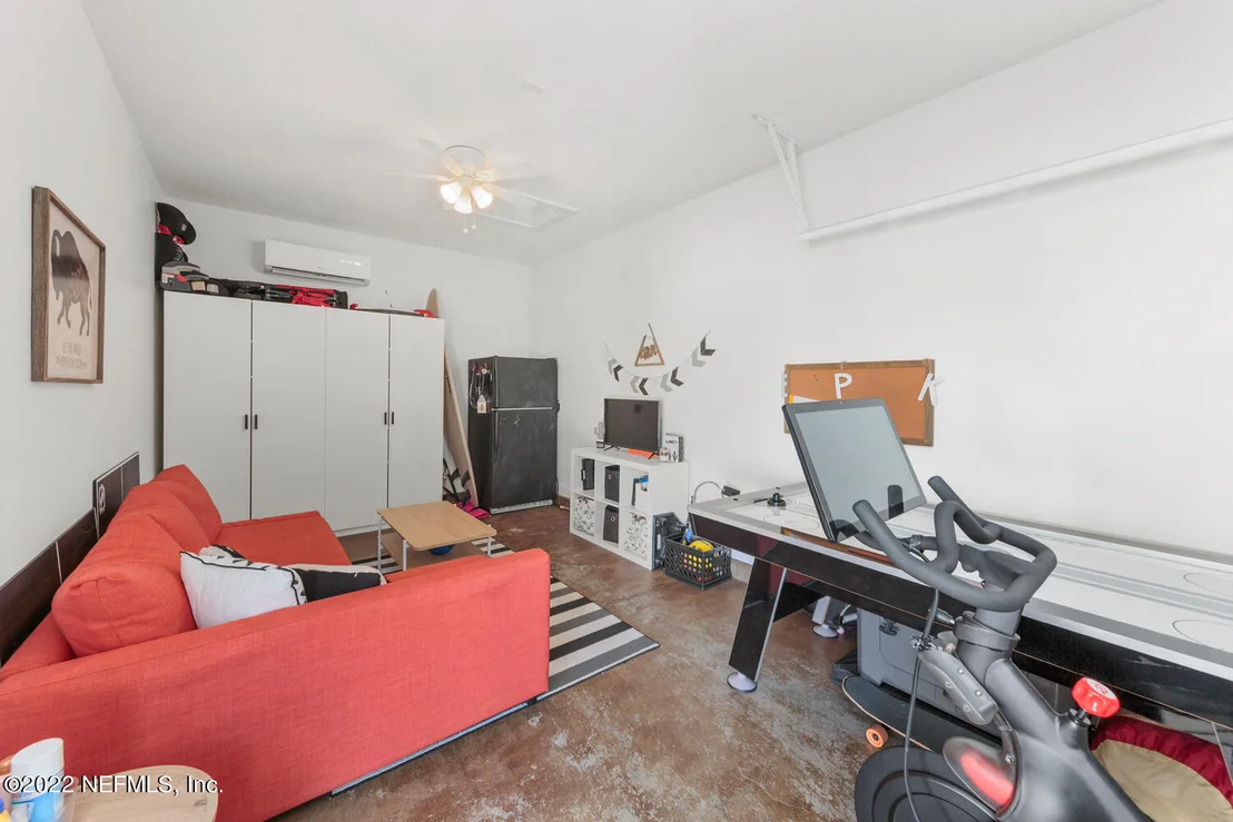 Photo of 3939 PALM Way