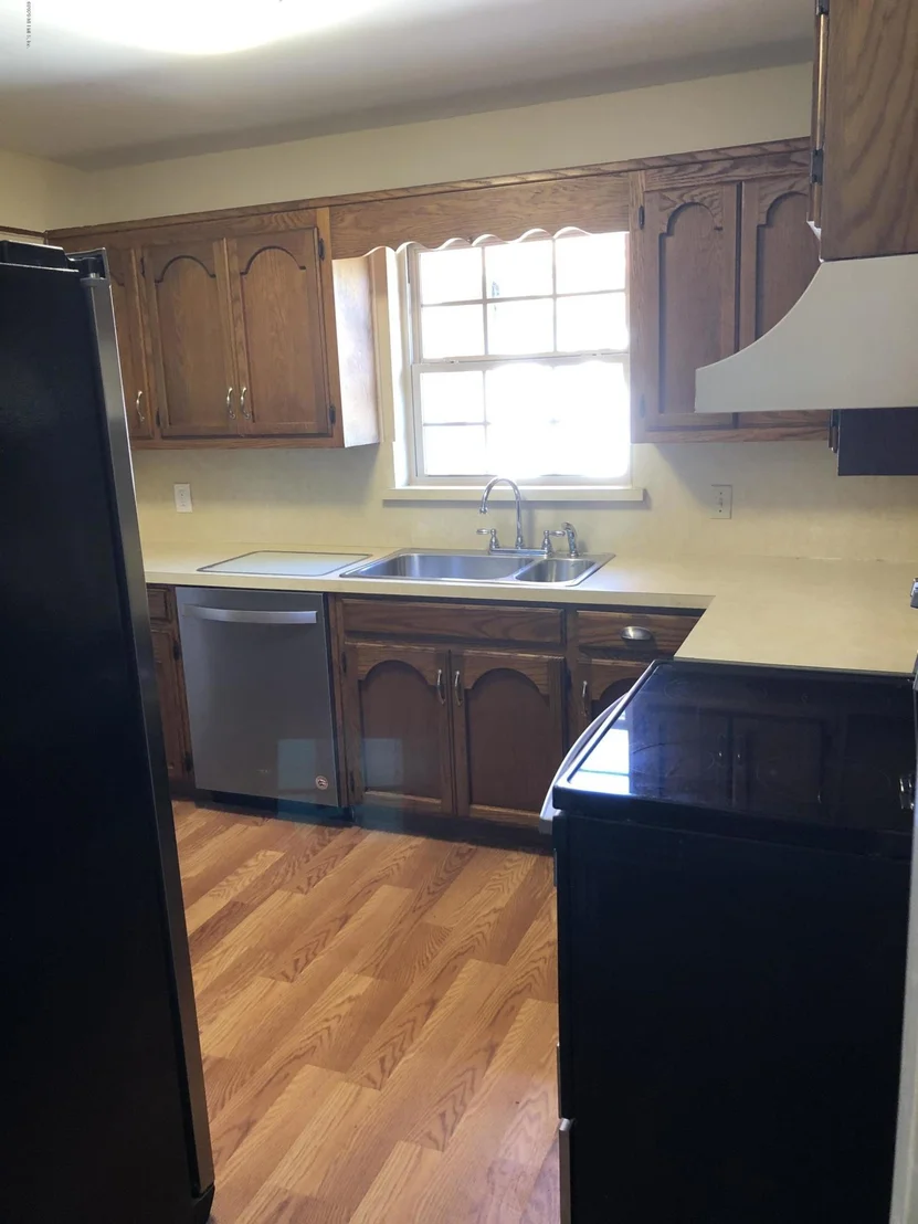 Photo of 5023 PERRINE Drive