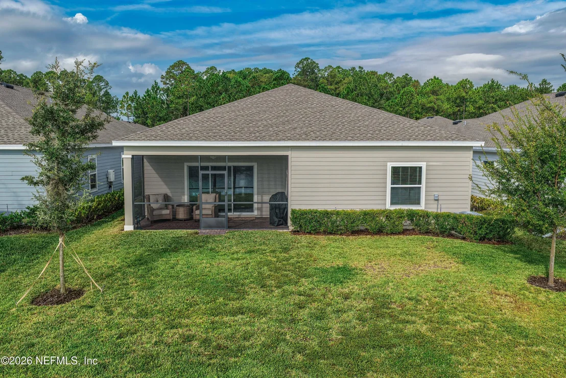 Photo of 75511 PONDSIDE Lane