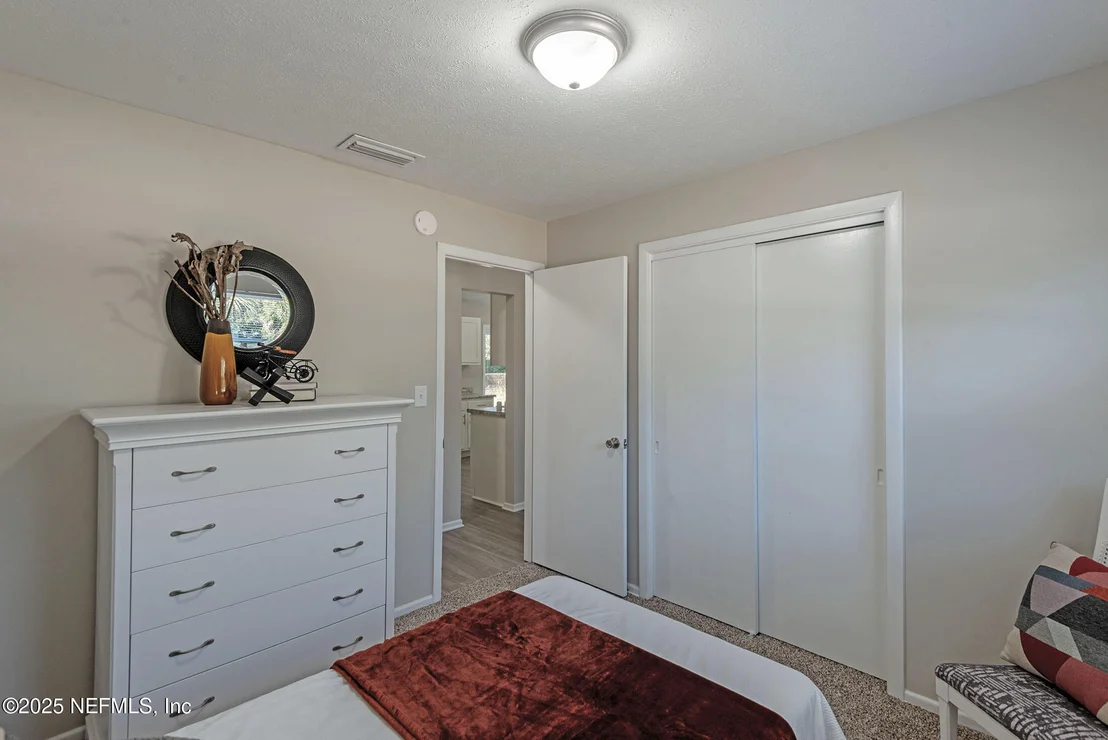 Photo of 2528 LANSDOWNE Drive
