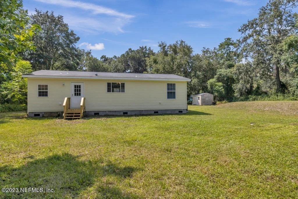 Photo of 9570 COUNTY ROAD 13 N
