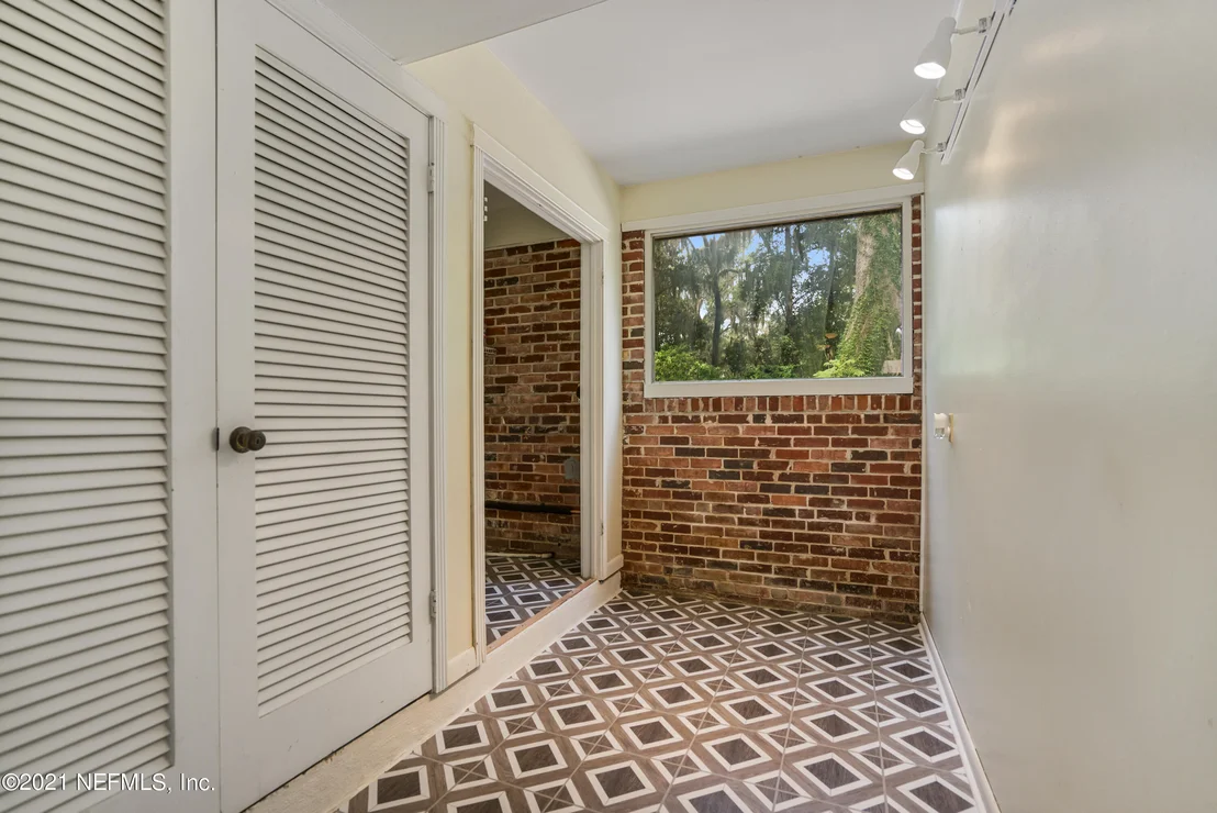 Photo of 4612 MORRIS Road