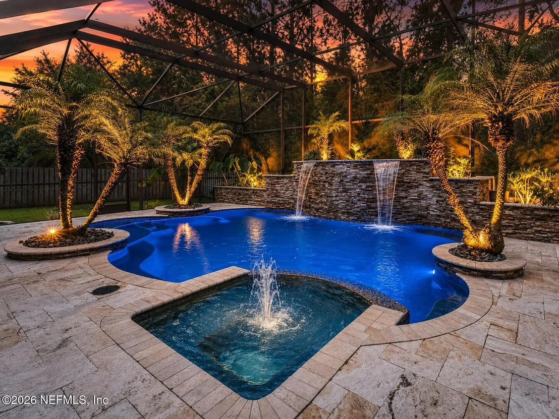 Photo of 784 W DEVONHURST Lane