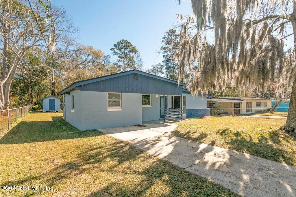 Photo of 8737 DARLINGTON Drive