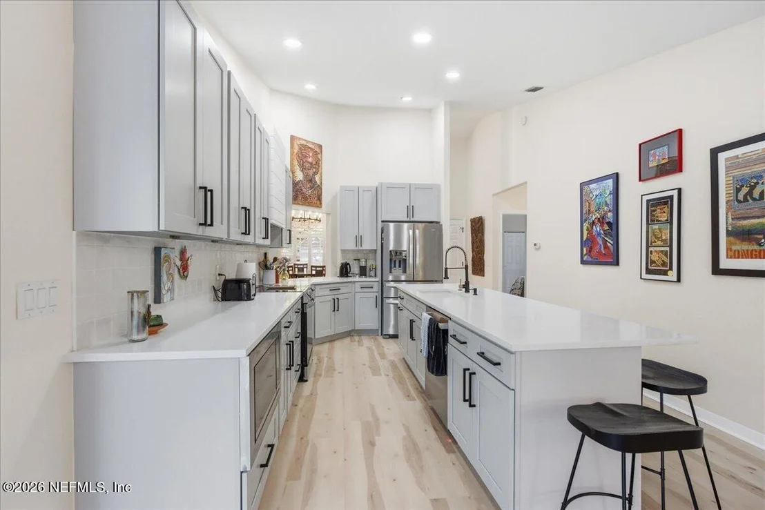 Photo of 735 CHARMWOOD Drive
