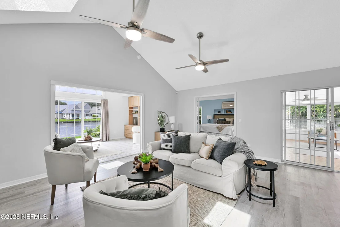 Photo of 107 HAMMOCK Circle