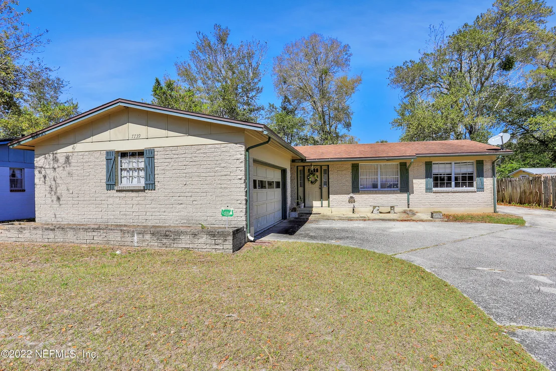 Photo of 7739 PINNACLE Drive