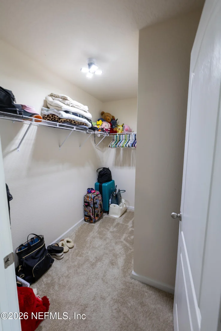 Photo of 68 OAKLEAF Way