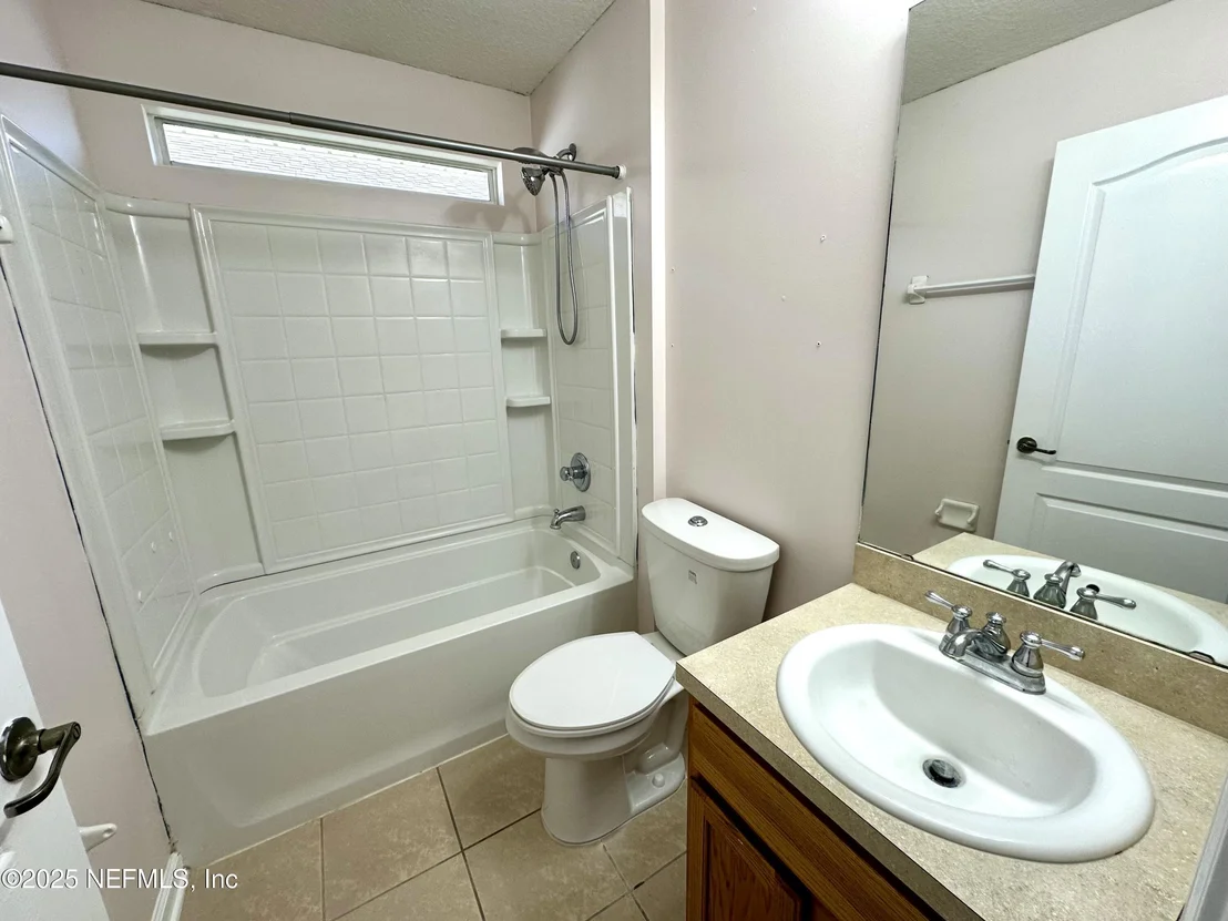 Photo of 45575 INGLEHAM Circle