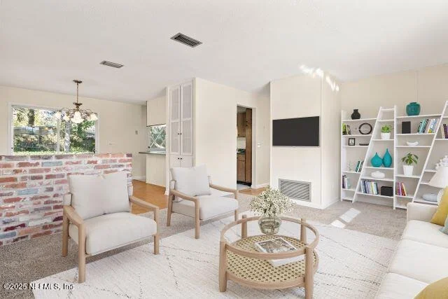 Photo of 1130 CROWN Drive
