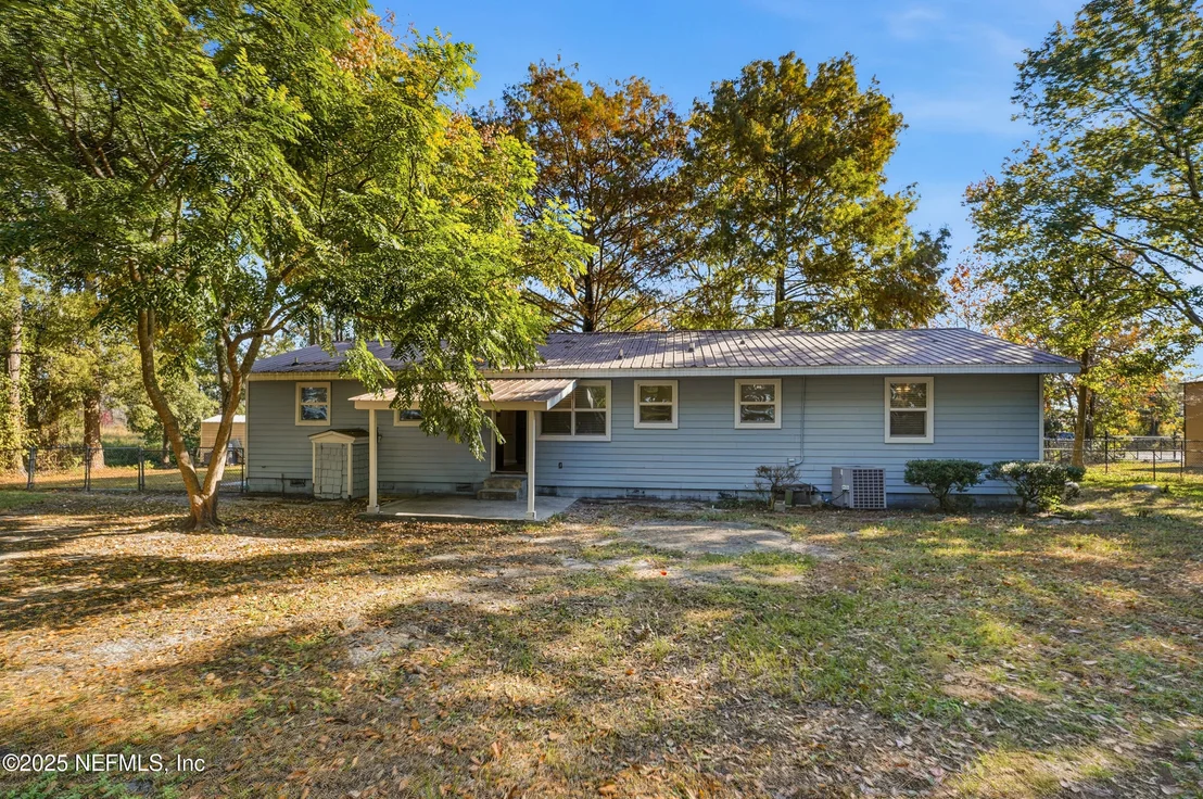 Photo of 11948 AARON Road