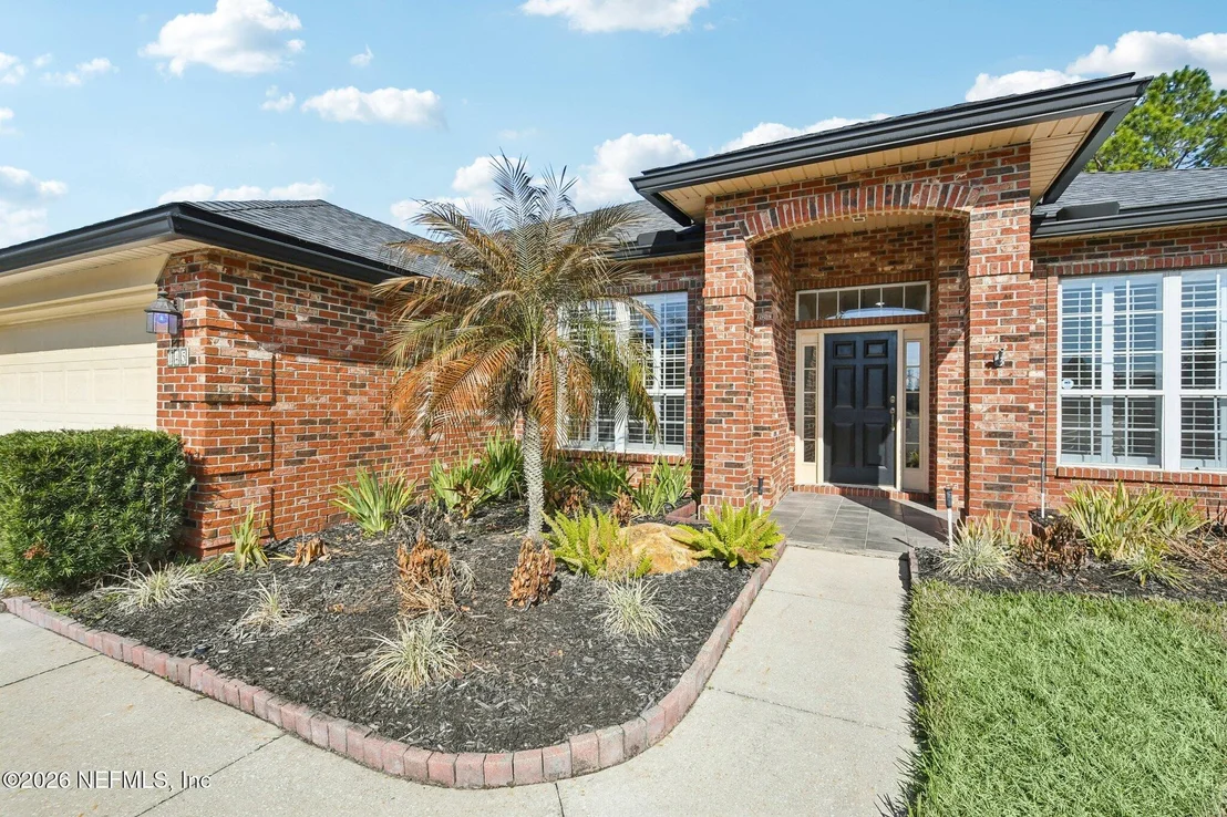 Photo of 145 LAKE RUN Boulevard