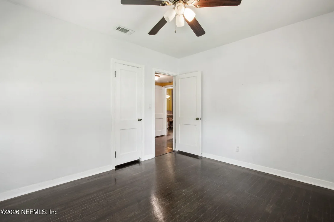 Photo of 4649 CAMBRIDGE Road